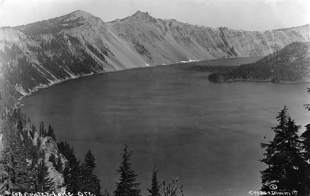 -508 Crater Lake Ore. - C&D (21974589693).jpg