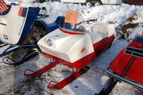 1966 Arctic Cat Snowmobile at Tip-Up Town, Houghton Lake, MI 1-21-2012 (6743773959).jpg