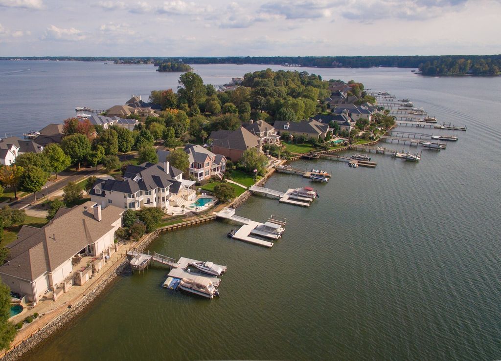 Governors Island, Lake Norman, NC.jpg