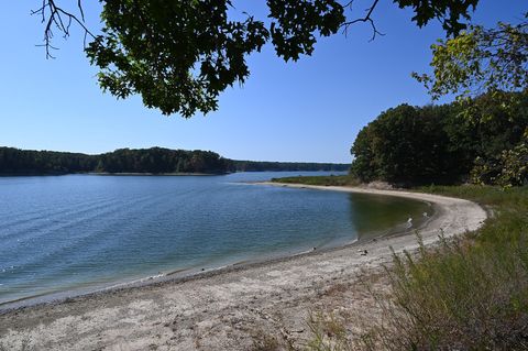 Lake Shelbyville viewed from Wolf Creek State Park - October 2025.jpg